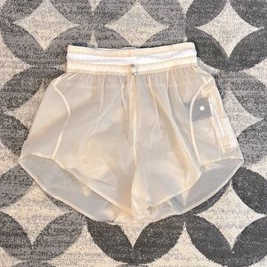 lululemon athletica High-Rise Short 3”